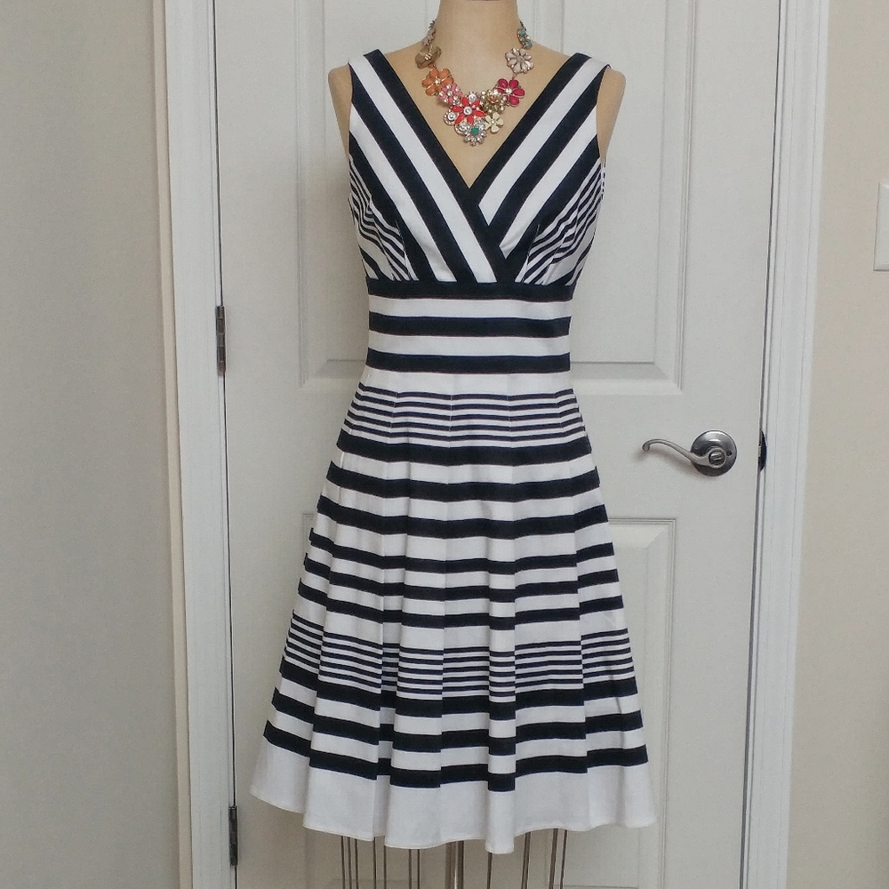 NWT WHBM Fitted Black and White Dress